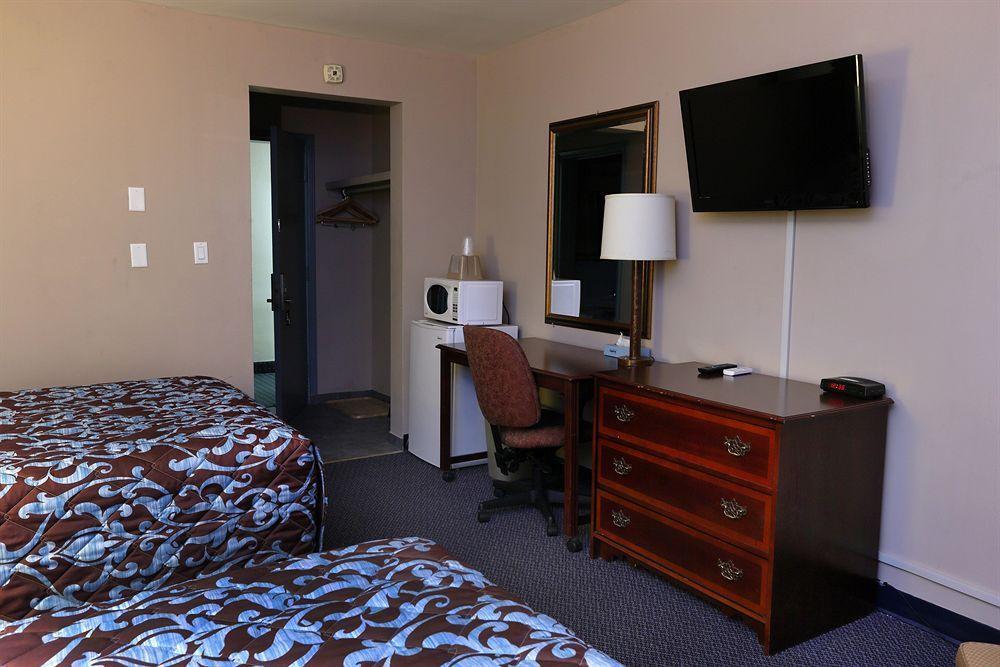 Belmont Inn Sudbury Extérieur photo