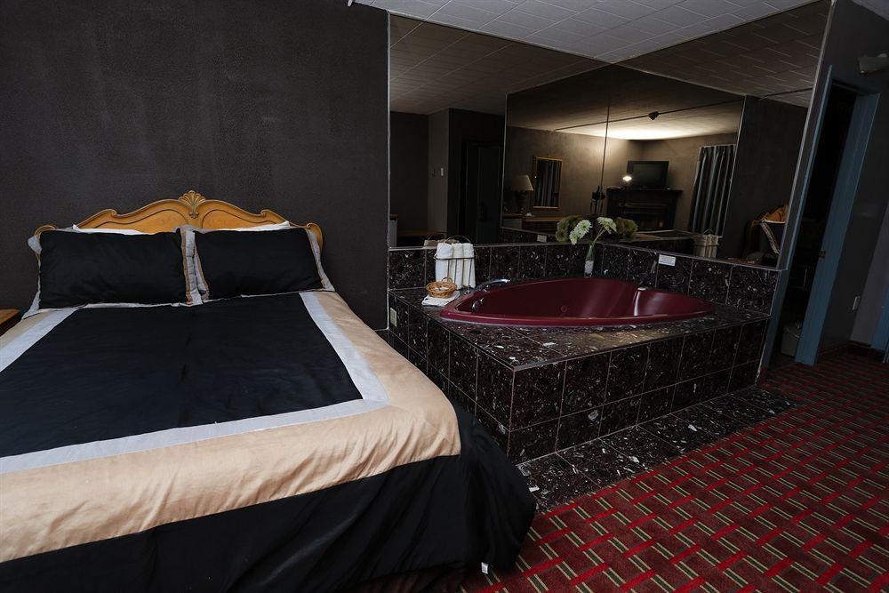 Belmont Inn Sudbury Extérieur photo