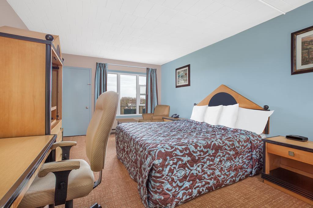 Belmont Inn Sudbury Extérieur photo