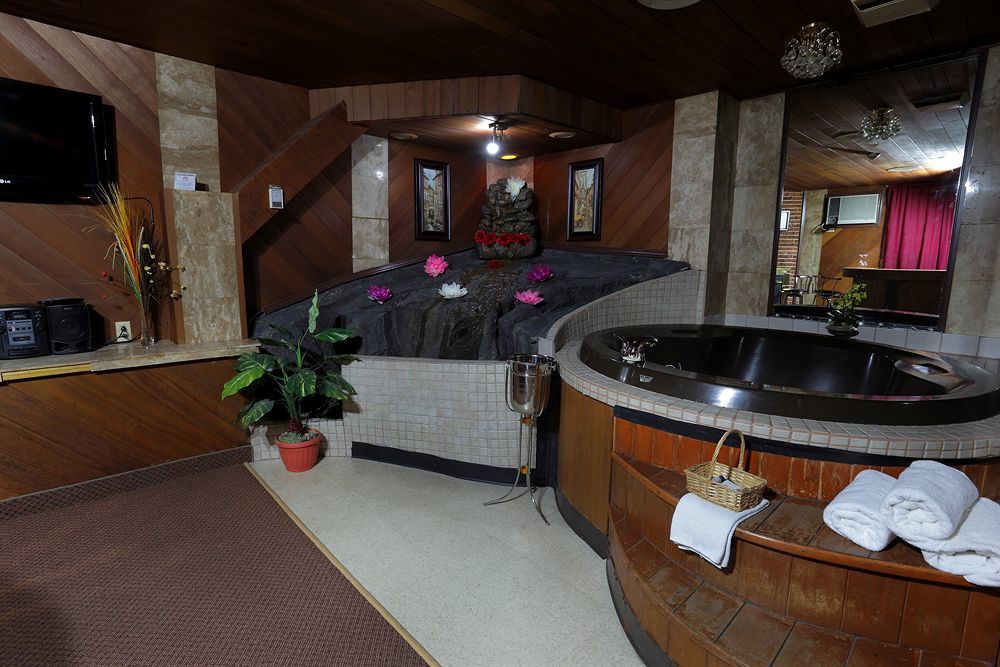 Belmont Inn Sudbury Extérieur photo